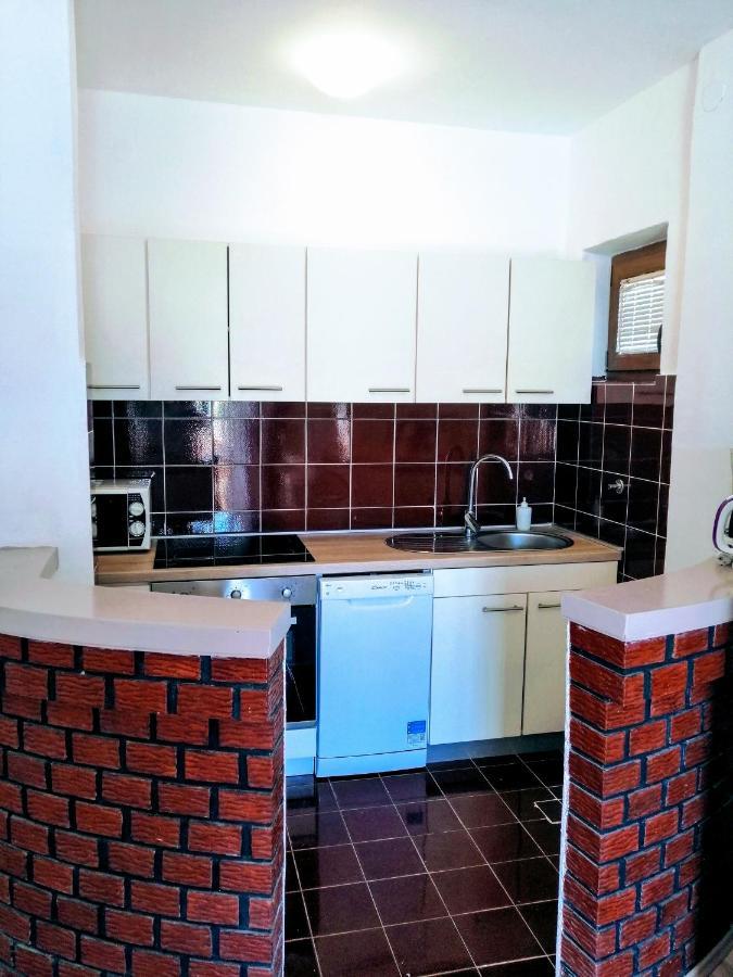 Family Apartments K&M 파그 외부 사진